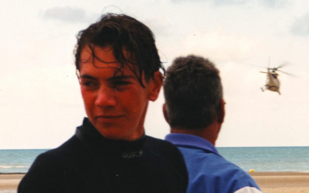 Guillaume Fourrier, sauveteur en mer en opération d'hélitreuillage en 2000