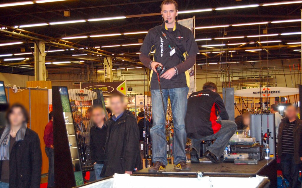 Animation de leurres lors des salons internationaux de pêche