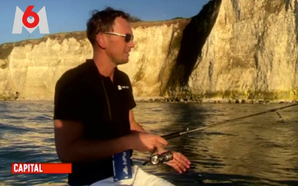 Guillaume pêche en mer à Dieppe dans Capital sur M6